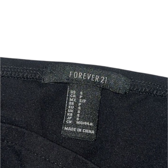 Forever 21 Black Fitted Crop Top - Picture 4 of 4